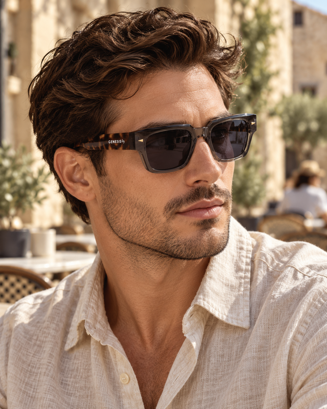 Modelo com óculos Genesis Sofisticato Black LL2 — imagem ilustrativa gerada por IA